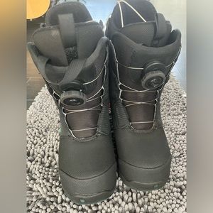 Burton snowboard boots